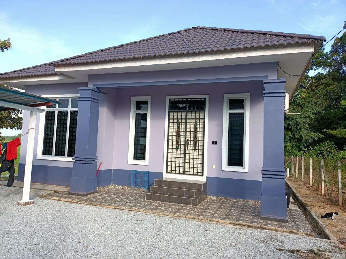 Kampong Baru Ummi'S Homestay Kuala Besut מראה חיצוני תמונה